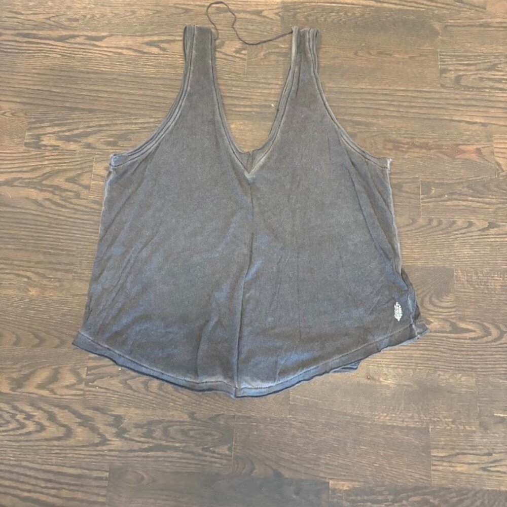 Free People Movement size large distressed black Tank Top size Large